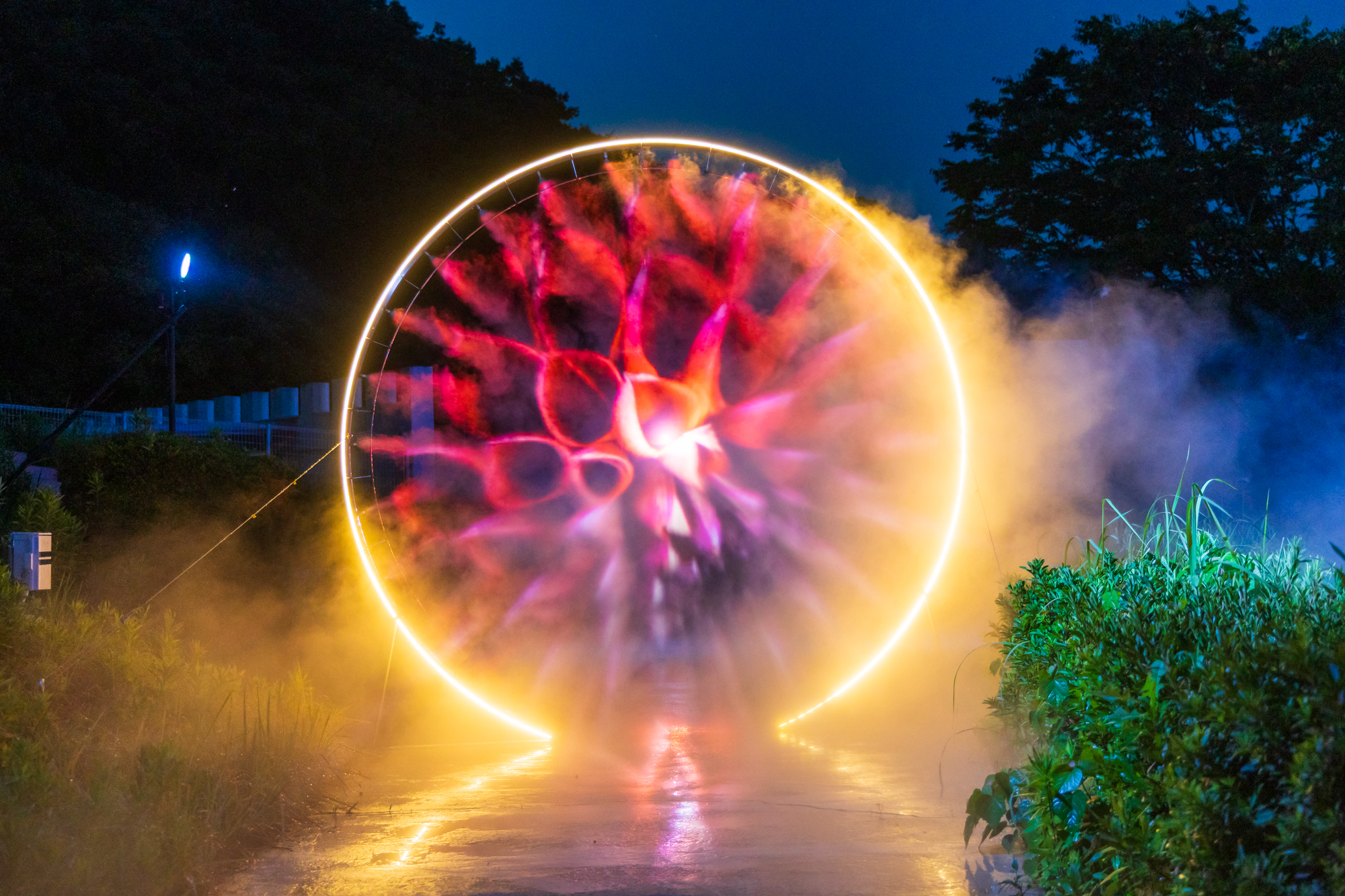 姫路セントラルパーク BUZZ the Night Pool『The Sparkles』